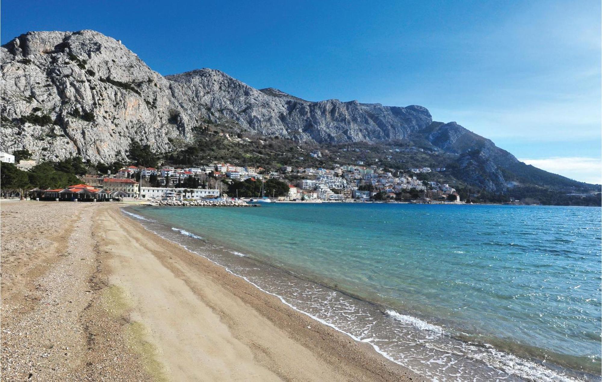 Beautiful Home In Omis With Kitchen Exterior foto